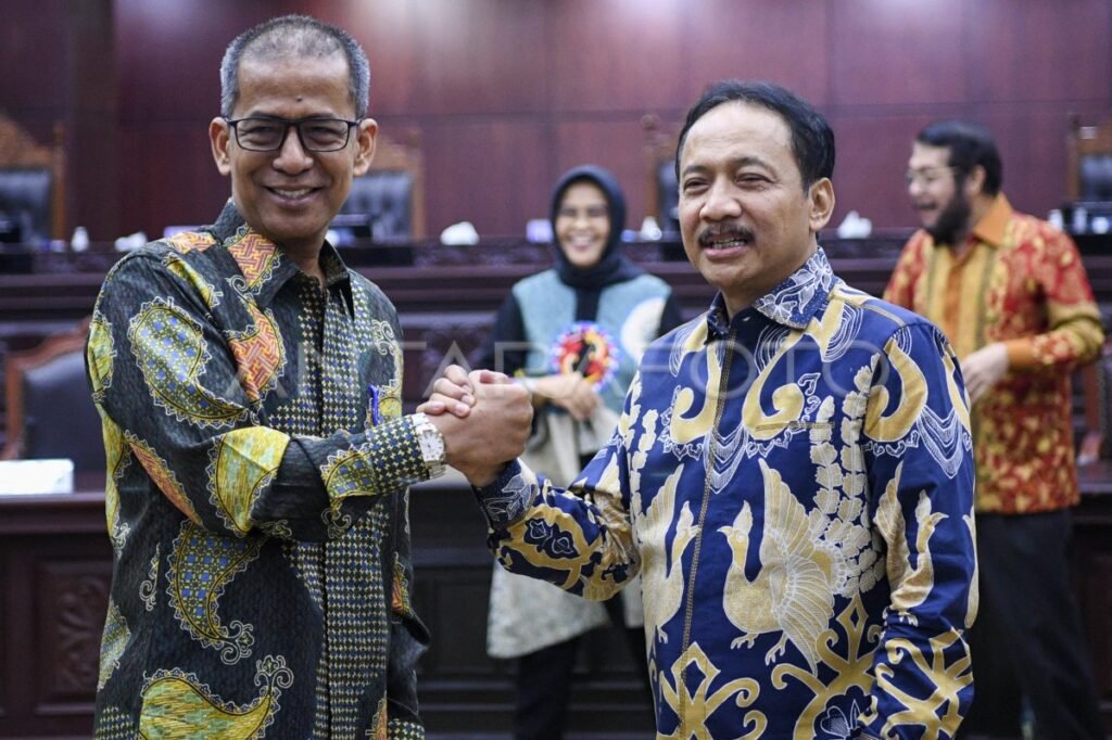 hakim konstitusi suhartoyo terpilih jadi ketua mk 18vyf dom
