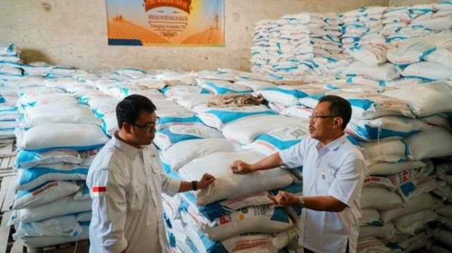 pupuk indonesia pastikan ketersediaan pupuk bersubsidi bagi petani
