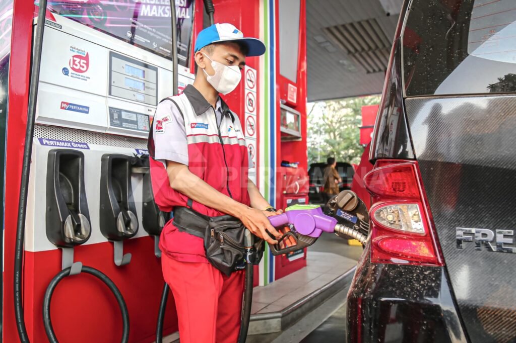 20241001_ _Pertamina_Resmi_Turunkan_Harga_BBM_Non Subsidi_per_1_Oktober_2024_di_Seluruh_Indonesia