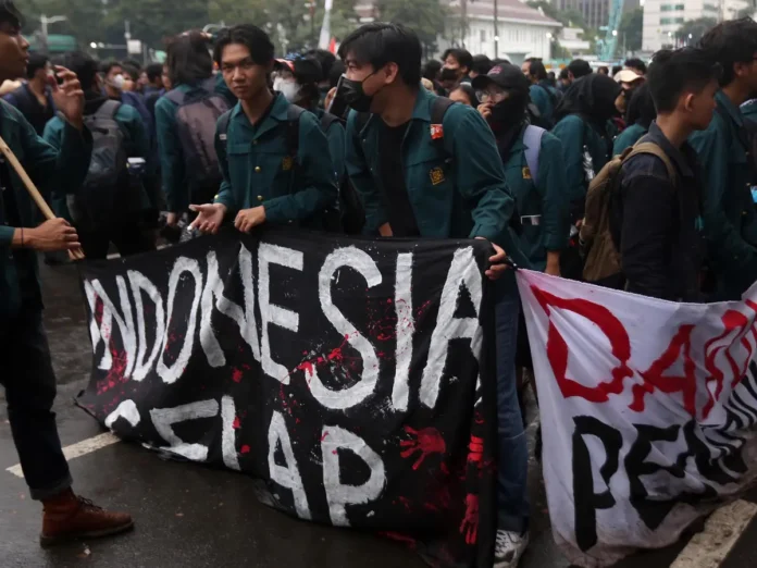 aksi indonesia gelap 6.jpg 696x522