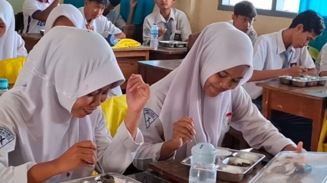 24701-makan-bergizi-gratis-di-lampung