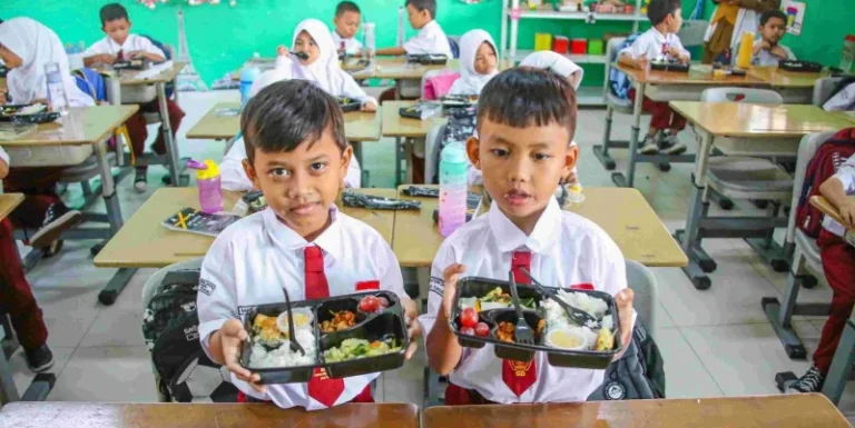 Menimbang-Risiko-Penggunaan-Dana-ZIS-untuk-Program-MBG