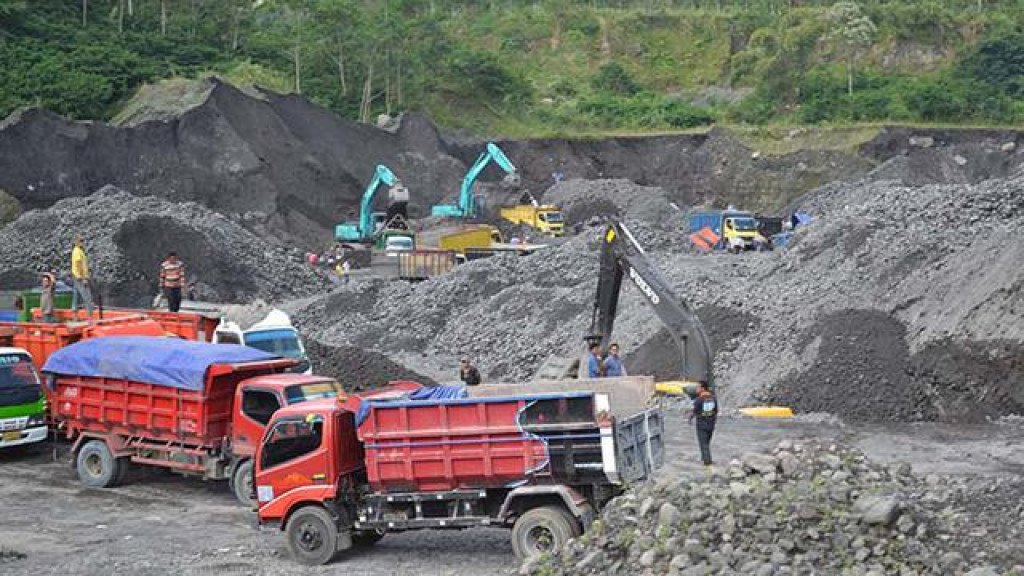 fenomena-pertambangan-ilegal-di-indonesia_tmgmI5qeC2