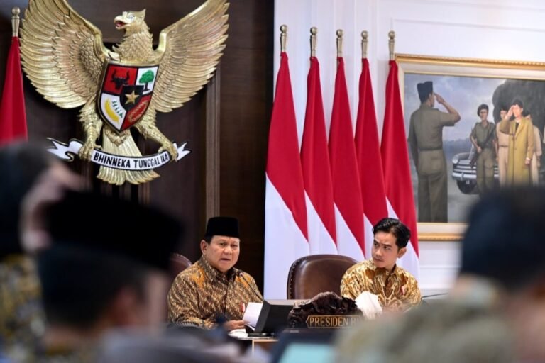 prabowo_sidang_kabinet_1730107139