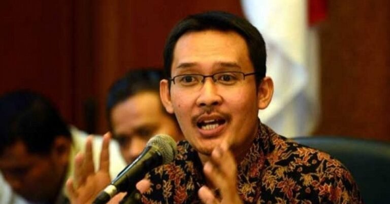 Sekretaris-Jenderal-Kementerian-ESDM-Ahmad-Erani-Yustika