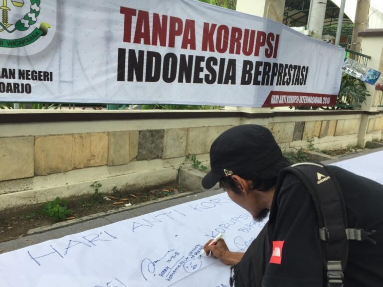 HARI-ANTIKORUPSI2_1544426566
