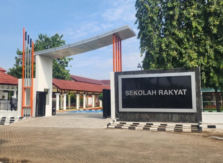 ai-digunakan-sekolah-rakyat-petakan-potensi-siswa-09072025-171655