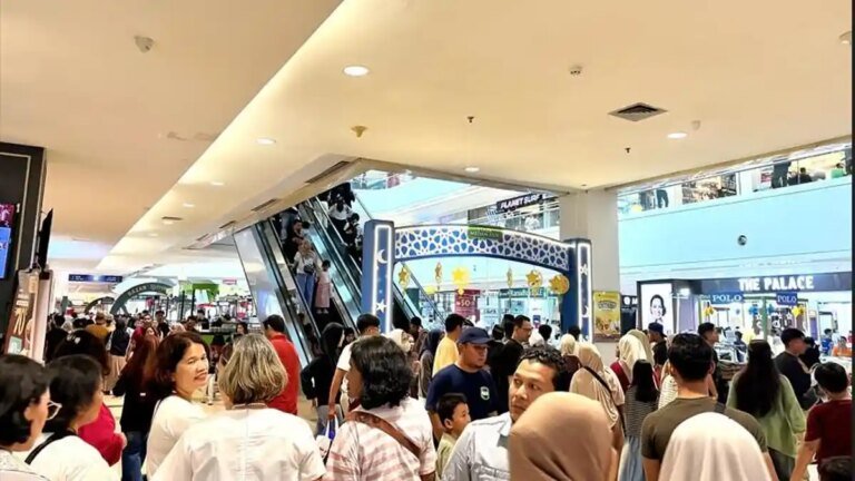 Suasana-Plaza-Medan-Fair-di-hari-pertama-Lebaran-2026