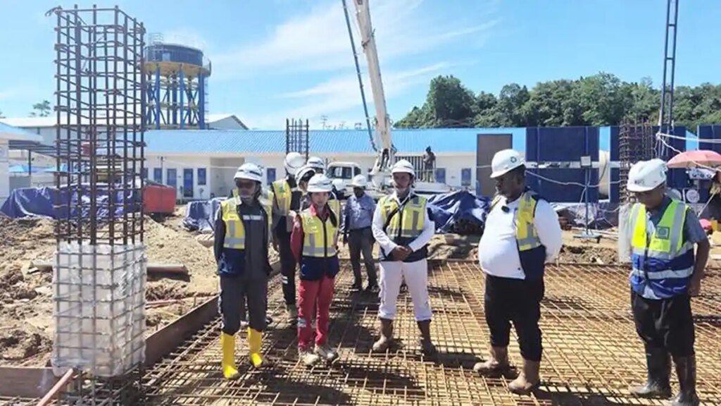 20250706_gubernur-cek-proyek-kantor-gubernur