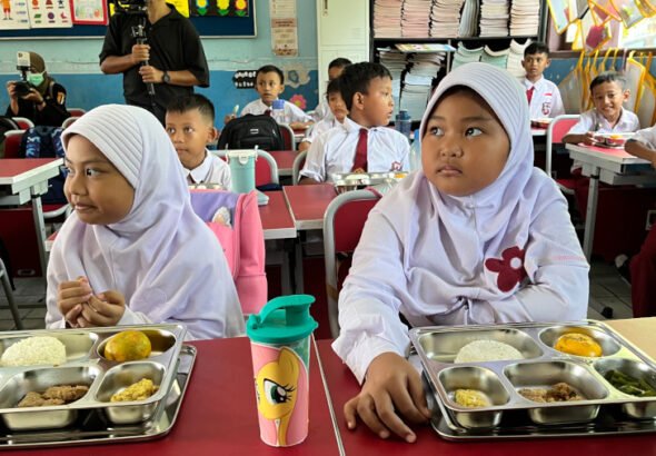 Ilustrasi-makan-bergizi-gratis_-Metrotvnews_com-Siti-Yona2