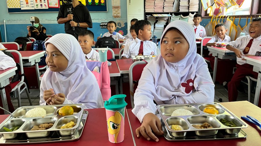 Ilustrasi-makan-bergizi-gratis_-Metrotvnews_com-Siti-Yona2