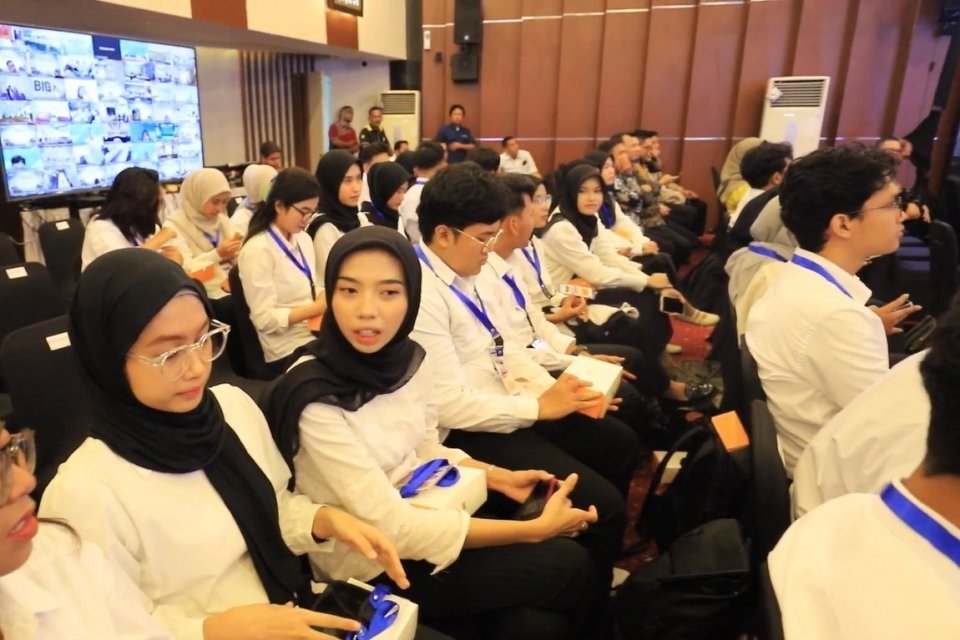 Program_Magang_Nasional-2025_10_20-17_05_17_0181b0c38457a921851dca6ef3daaf08_960x640_thumb