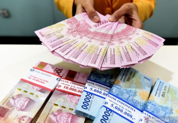 Rupiah-Menurun-080719-MRH-2