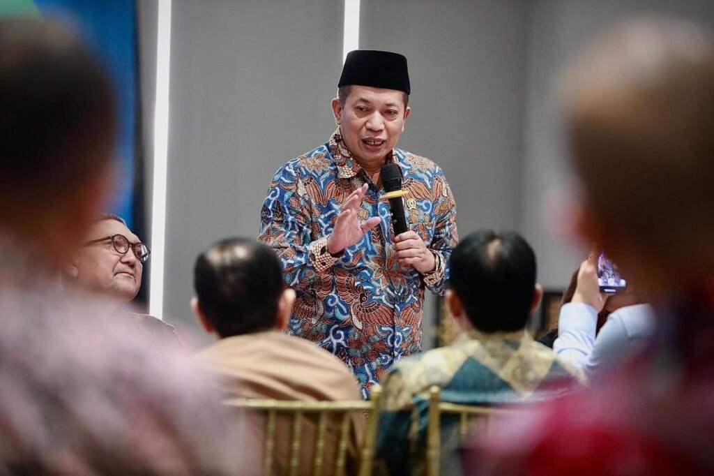 menteri-koperasi-ri-ferry-juliantono-sinpoiddok-kemenkop-1-25102025-160341