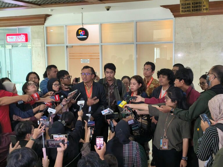 pelimpahan-kasus-penyiraman-air-keras-aktivis-kontras-ke-tni-dinilai-cacat-hukum-31032026-163721