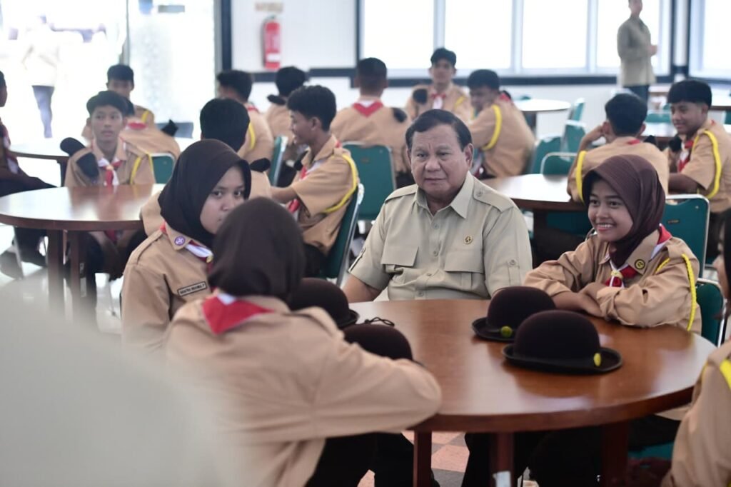 presiden-prabowo-targetkan-500-sekolah-rakyat-untuk-perluas-akses-pendidikan-11092025-234414