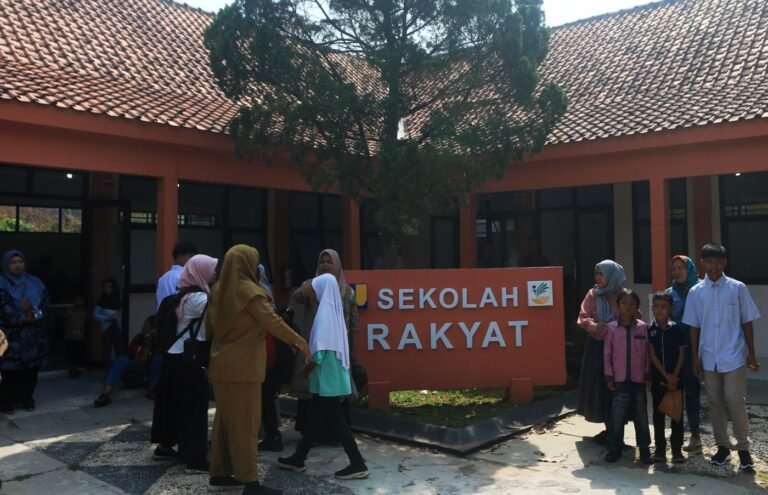 MURID-SEKOLAH-RAKYAT_NUR-CHAMIM-2-2486133350-4260847921
