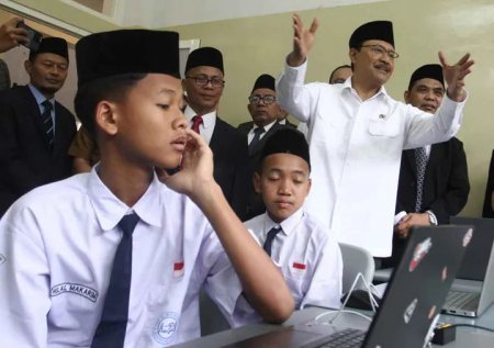 kemiskinan_sekolah_rakyat_thumb