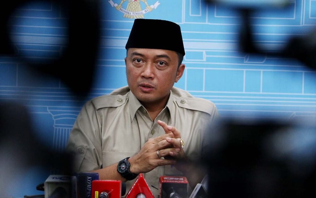 mensesneg-prasetyo-hadi-tanggapi-isu-politik-terkini0-19092025-175354