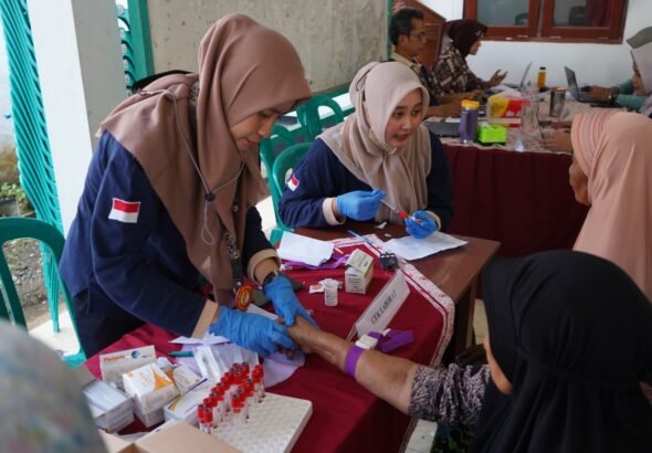 Dekatkan-Layanan-ke-Warga-Puskesmas-Kemangkon-Gelar-Cek-Kesehatan-dan-Pengobatan-Gratis-di-Desa