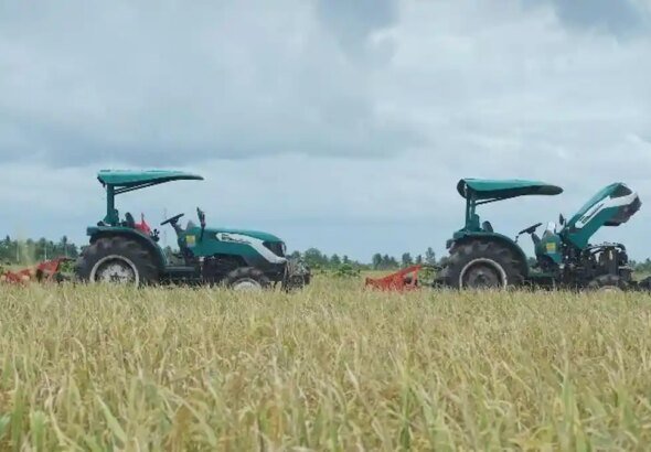 Ilustrasi-petani-mengolah-sawah-pada-masa-tanam-padi-c
