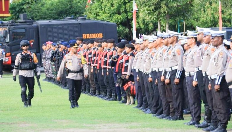 pengecekan-pasukan-Operasi-Ketupat-Cartenz-2025-1