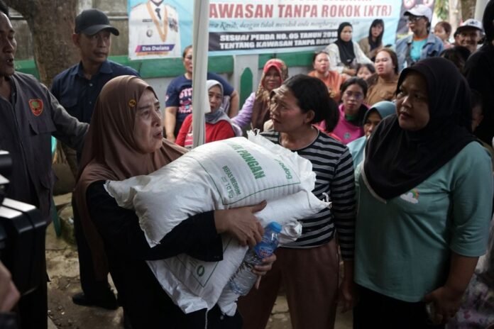bantuan-beras-diperpanjang-desember-2026-696x464