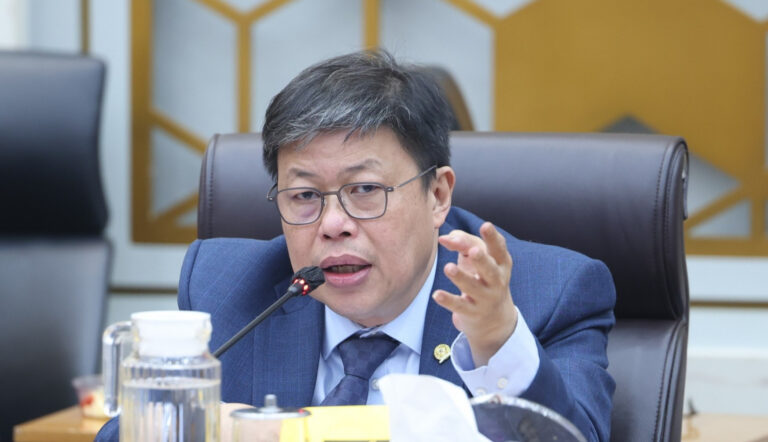 104667307865-Wakil_Ketua_Komisi_IV_DPR_RI_Alex_Indra_Lukman__Foto__Septamares_Karisma20261016100408.jpg