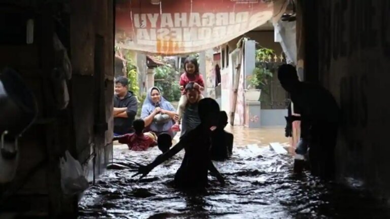 20251119-banjir-jakarta