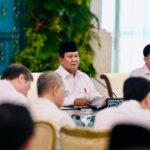 Dua-Tahun-Pemerintahan-Prabowo-Gibran-696x464