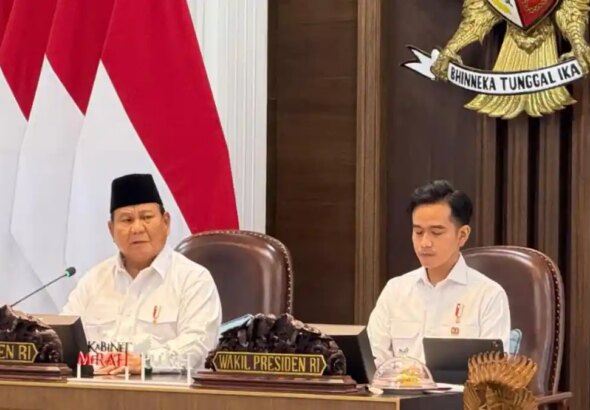 Prabowo-dan-gibran-di-sidang