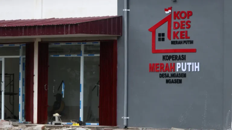 bangunan-koperasi-desa-merah-putih-di-desa-ngasem-kabupaten-kediri-jawa-timur-sedang-dalam-pembangunan-dokradar-kediri-g8kkh