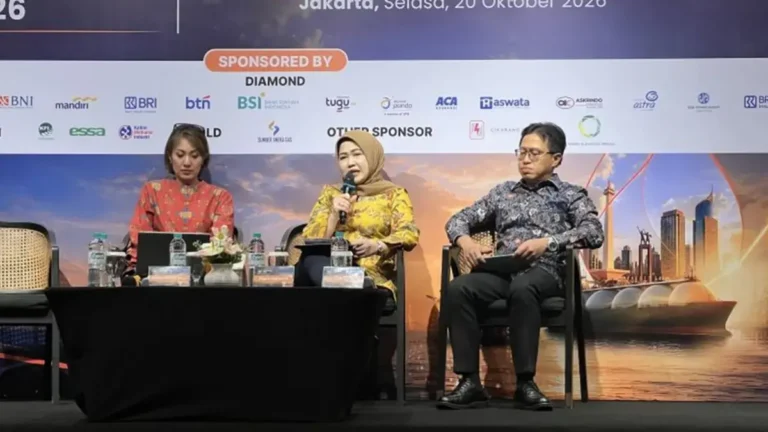 deputi-keuangan-dan-komersialisasi-skk-migas-desti-melanti-tengah-dalam-konferensi-pers-forum-ekonomi-hulu-migas-forek-hulu-migas-2026-di-jakarta-selasa-2110-antara-5MeA4