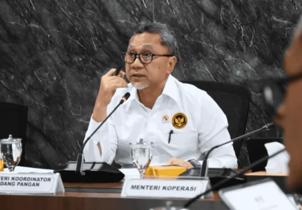 zulhas-tegaskan-dua-fungsi-kdkmp-salurkan-barang-subsidi-dan-serap-hasil-produksi-desa-ft8j7b-1600-1536x922